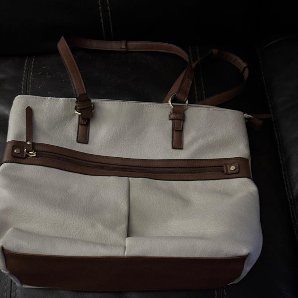 Cream purse
